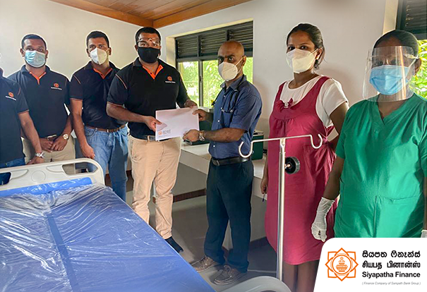 Siyapatha Finance donates an ICU bed to the Divisional Hospital of Atharagalla, Galgamuwa