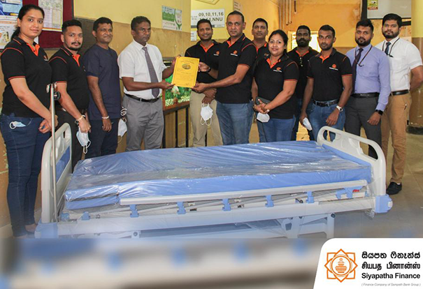 Siyapatha Finance donates an ICU bed to the District General Hospital of Gampaha